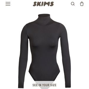 Never worn SKIMS bodysuit